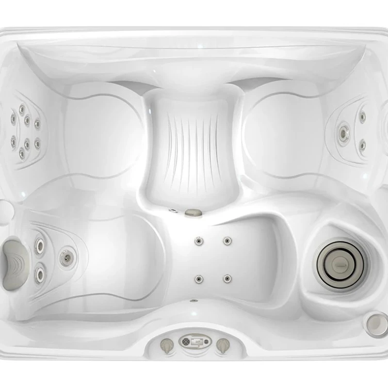 Celio hot tub