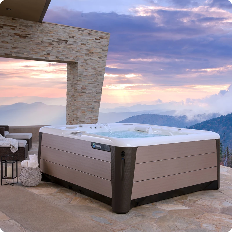 envoy hot tub