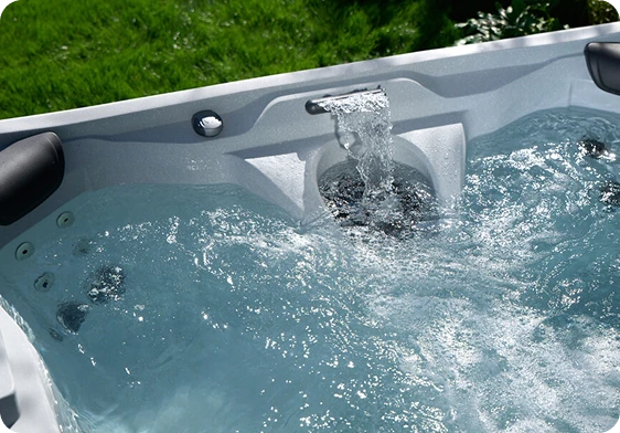 Freeflow Series hot tub