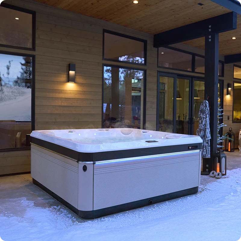 Geneva hot tub