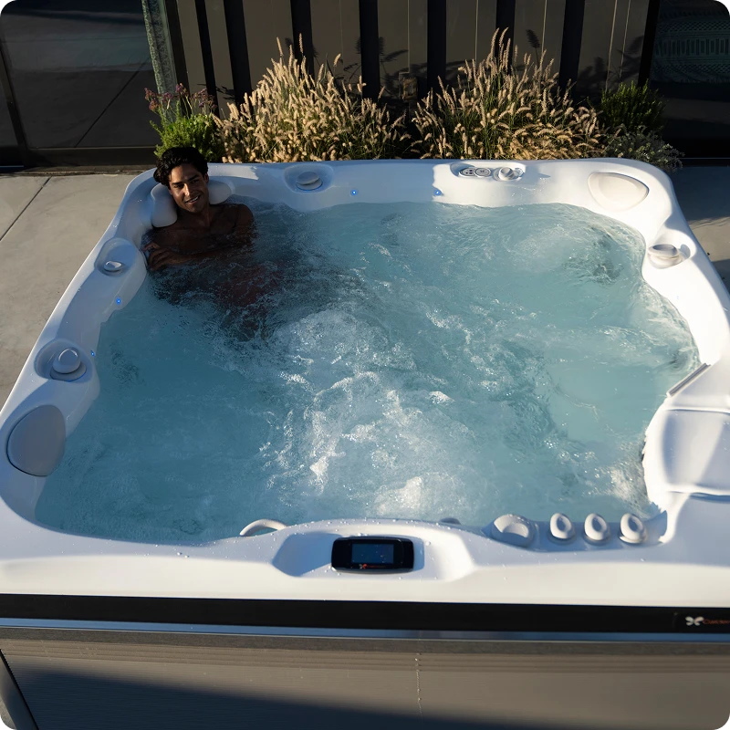 Geneva hot tub
