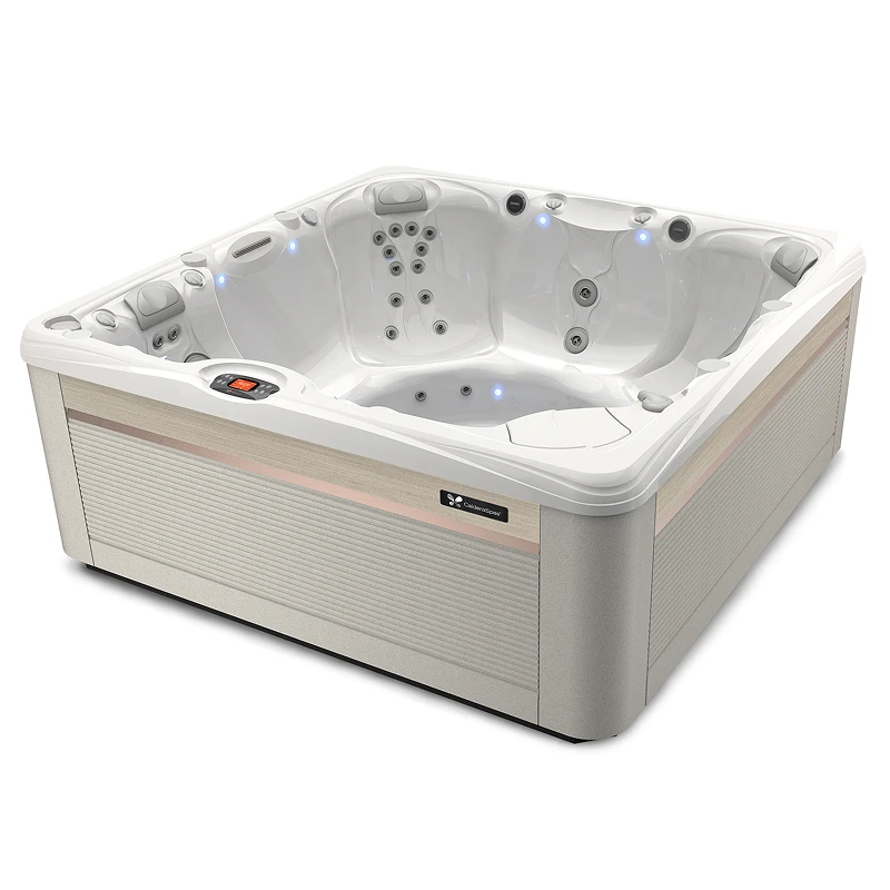 Makena hot tub