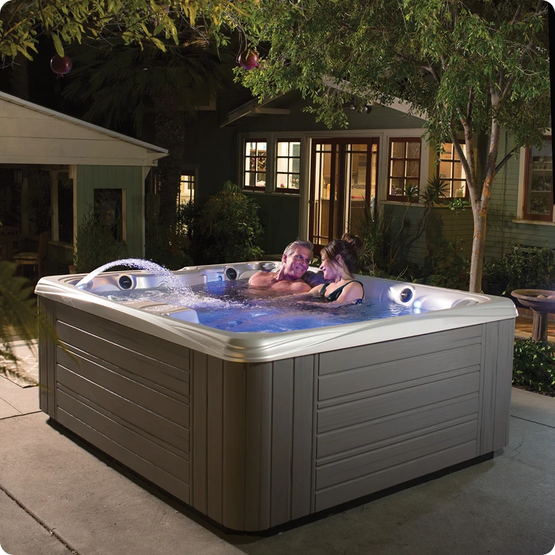 Martinique hot tub