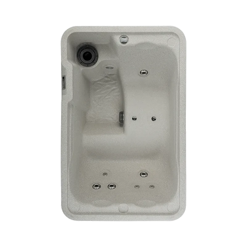 Mini hot tub