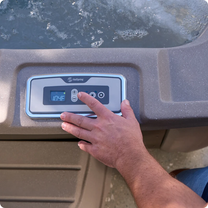Mini hot tub