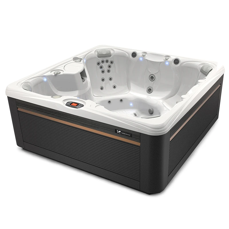 Salina hot tub