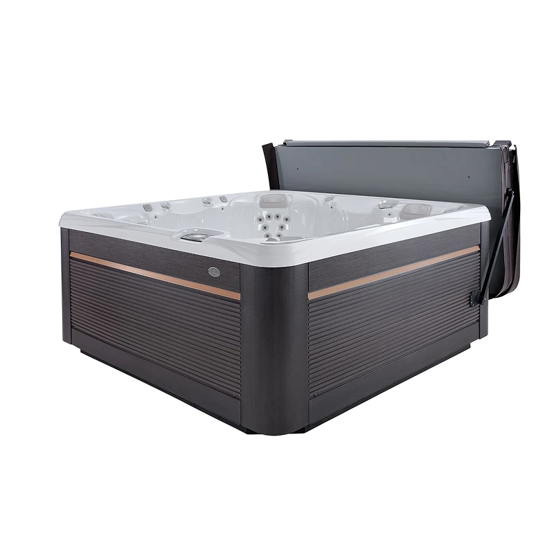 Seychelles hot tub