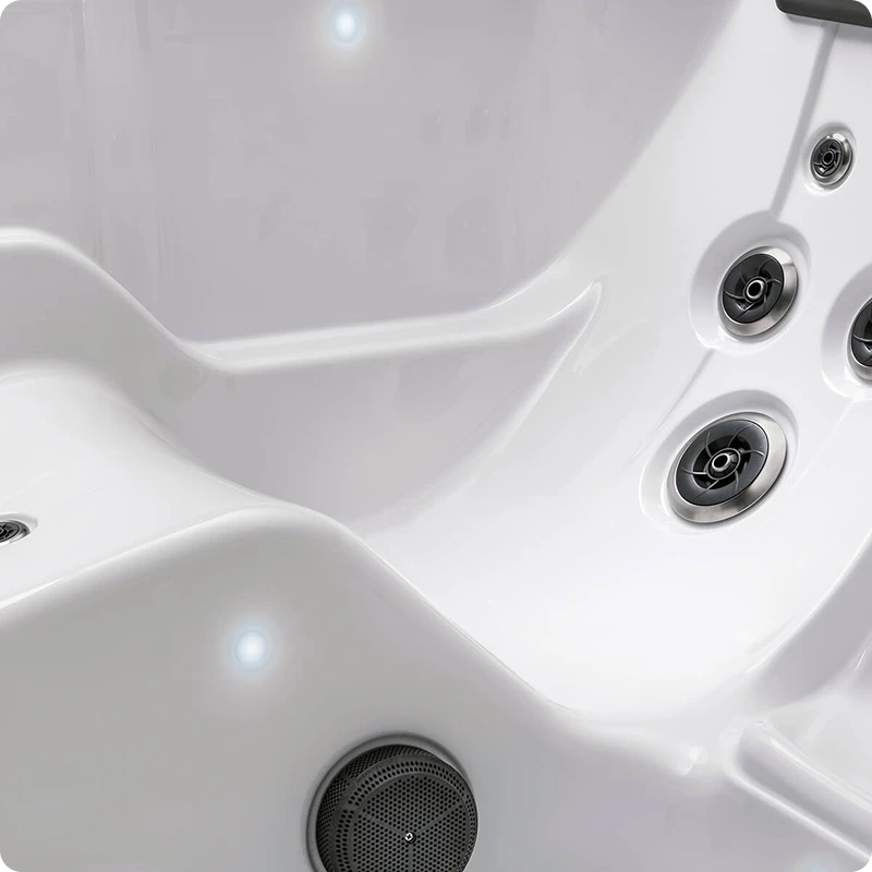 Stride hot tub