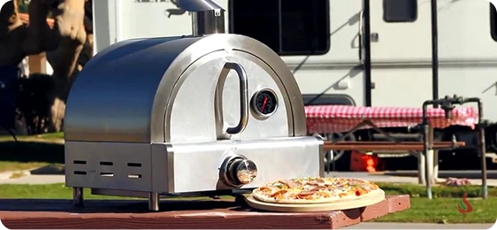 Standalone pizza ovens