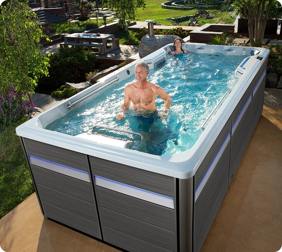 E500 Swim with Underwater Treadmill